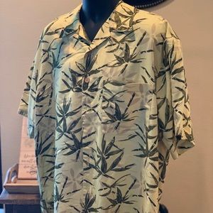 Tommy Bahama Button Down Shirt. Size XL